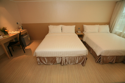 香港华国酒店 香港酒店预订 香港自由行订房 住宿/酒店信息 - 租租车(www.zuzuChe.com)