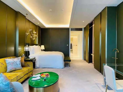 全球最高艺术品光辉闪耀，酒店正式营业引领中型餐饮新格局